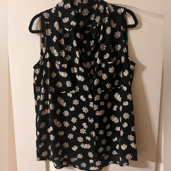 Daisy Print Blouse - Picture 1 of 3
